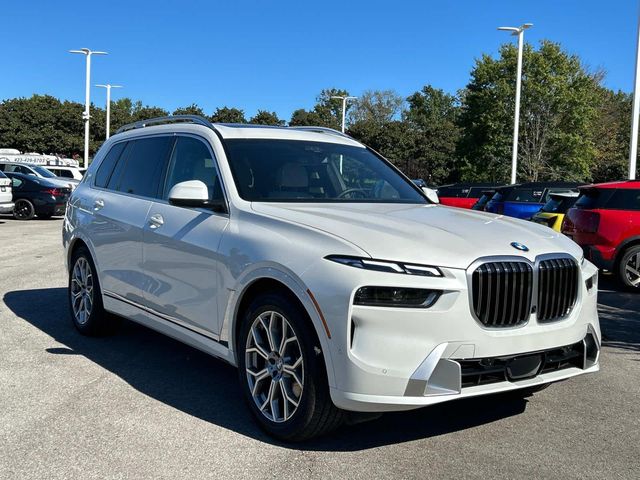 2025 BMW X7 xDrive40i