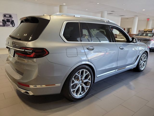 2025 BMW X7 xDrive40i