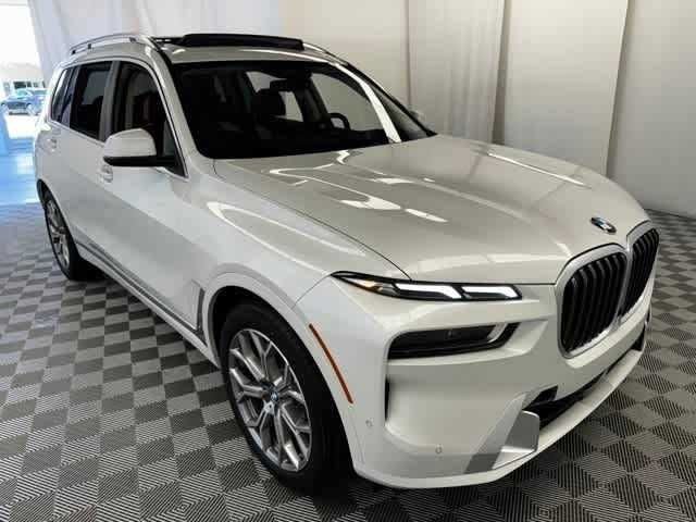 2025 BMW X7 xDrive40i