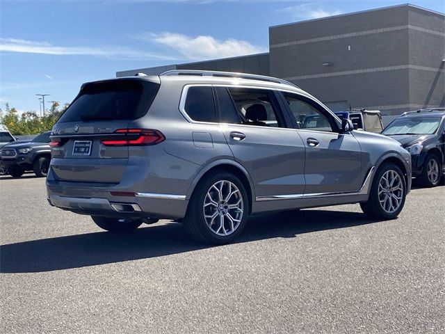 2025 BMW X7 xDrive40i