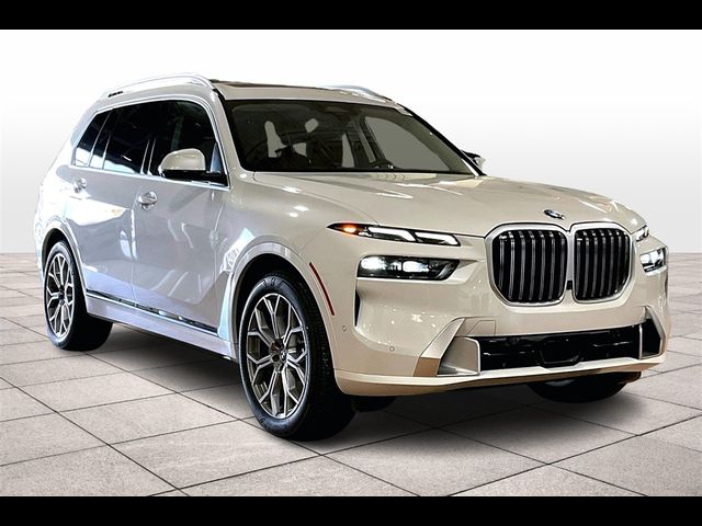 2025 BMW X7 xDrive40i