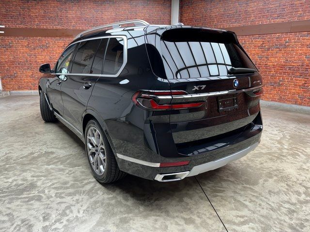 2025 BMW X7 xDrive40i