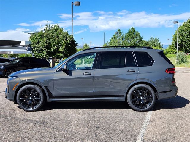 2025 BMW X7 xDrive40i