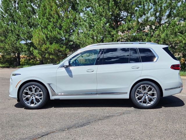 2025 BMW X7 xDrive40i