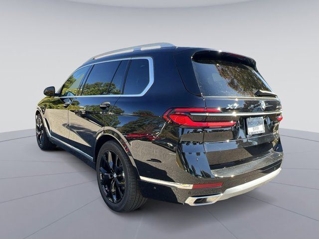 2025 BMW X7 xDrive40i