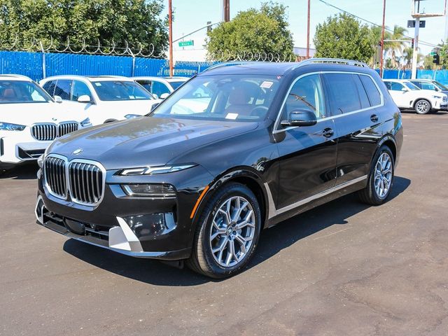 2025 BMW X7 xDrive40i