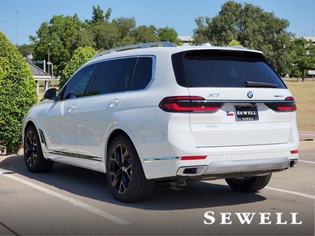 2025 BMW X7 xDrive40i