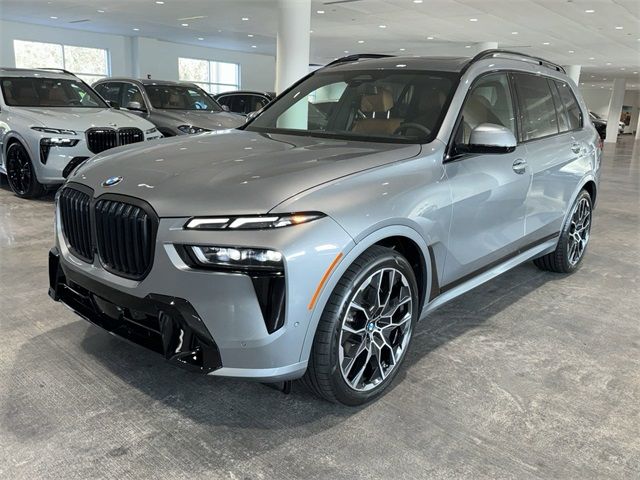 2025 BMW X7 xDrive40i