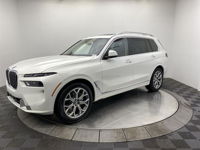 2025 BMW X7 xDrive40i