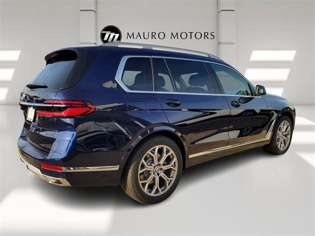 2025 BMW X7 xDrive40i