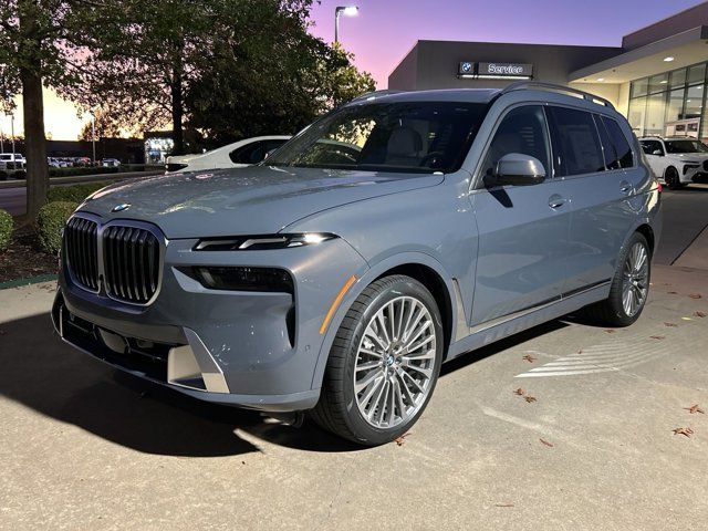 2025 BMW X7 xDrive40i