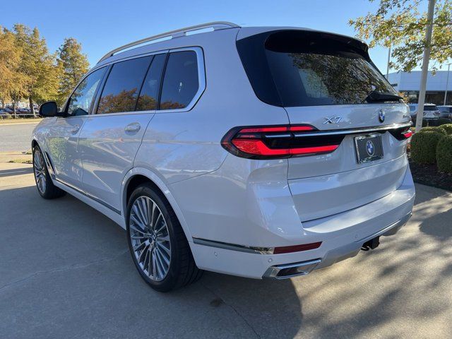 2025 BMW X7 xDrive40i