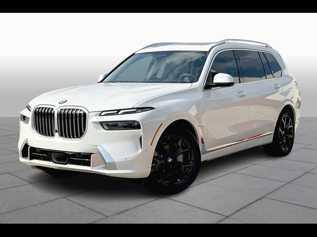 2025 BMW X7 xDrive40i