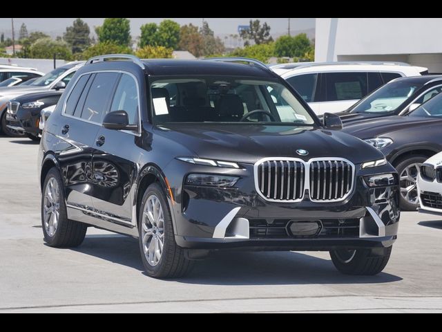 2025 BMW X7 xDrive40i