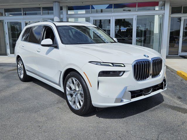 2025 BMW X7 xDrive40i