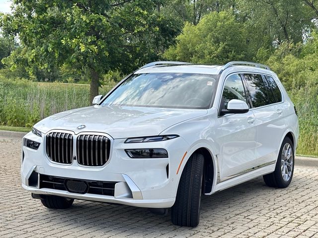 2025 BMW X7 xDrive40i