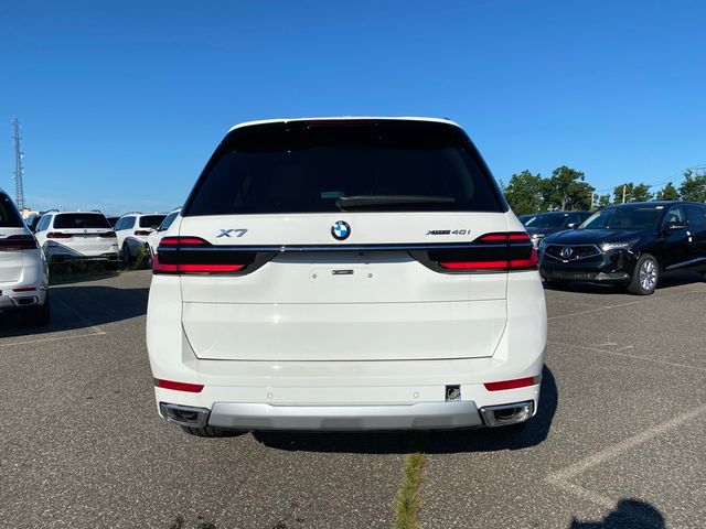 2025 BMW X7 xDrive40i