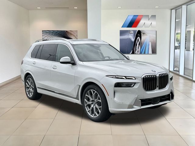 2025 BMW X7 xDrive40i