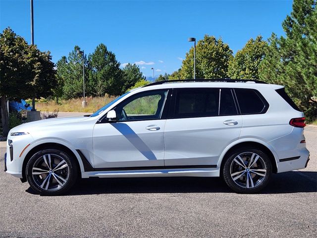 2025 BMW X7 xDrive40i