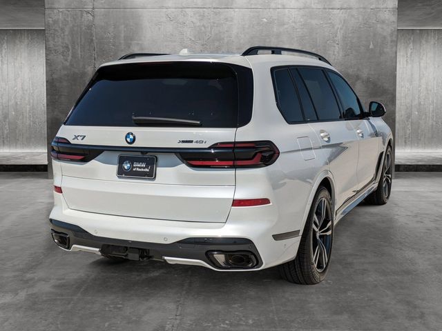 2025 BMW X7 xDrive40i