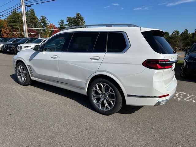 2025 BMW X7 xDrive40i