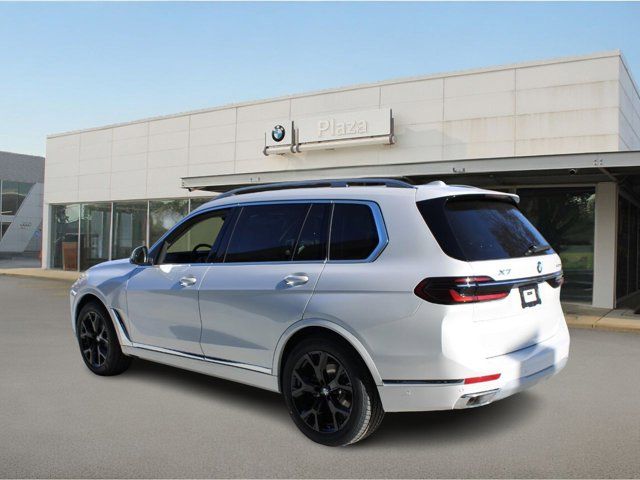 2025 BMW X7 xDrive40i