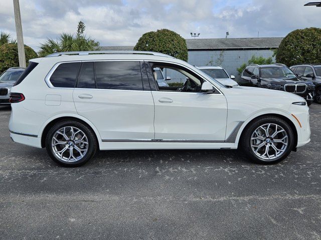 2025 BMW X7 xDrive40i