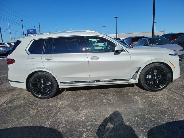 2025 BMW X7 xDrive40i