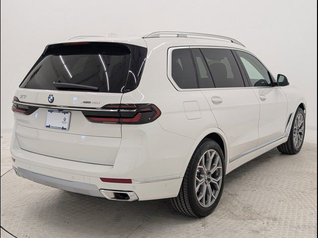 2025 BMW X7 xDrive40i