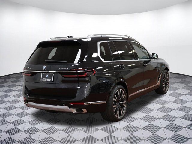 2025 BMW X7 xDrive40i