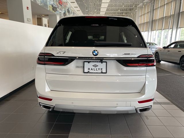 2025 BMW X7 xDrive40i