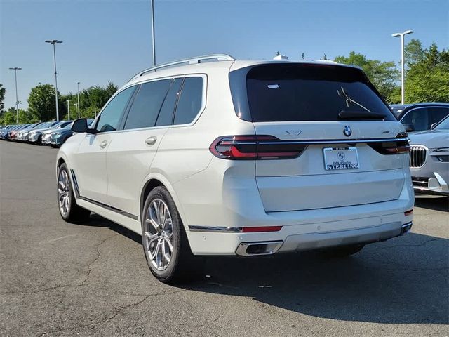 2025 BMW X7 xDrive40i