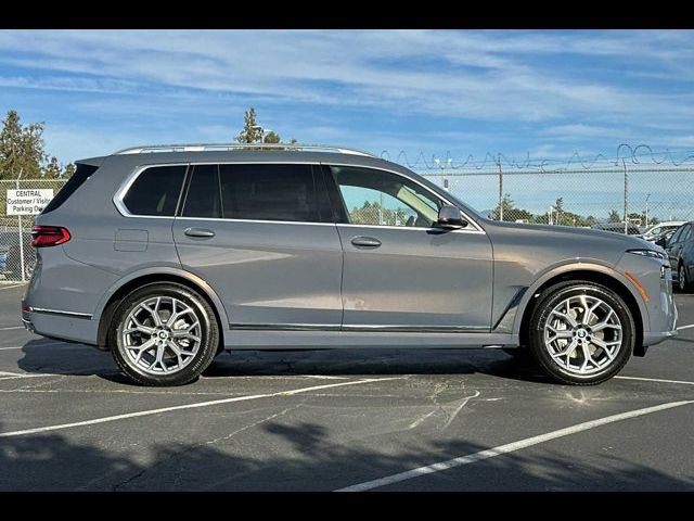 2025 BMW X7 xDrive40i