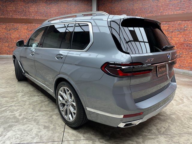 2025 BMW X7 xDrive40i