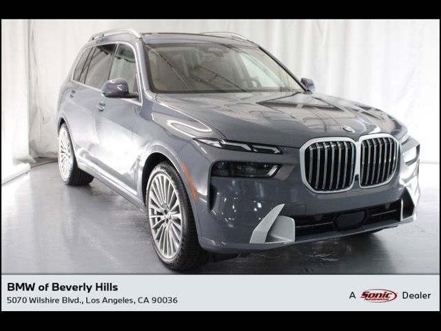 2025 BMW X7 xDrive40i