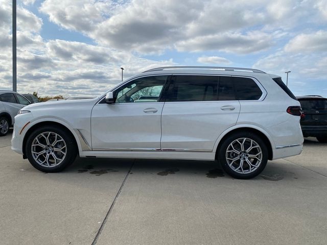 2025 BMW X7 xDrive40i