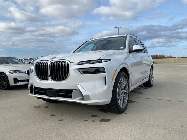 2025 BMW X7 xDrive40i