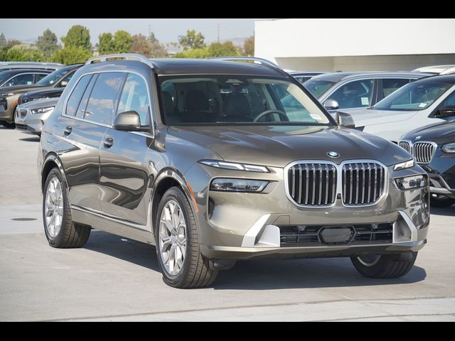 2025 BMW X7 xDrive40i