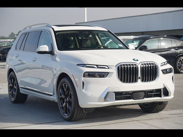 2025 BMW X7 xDrive40i