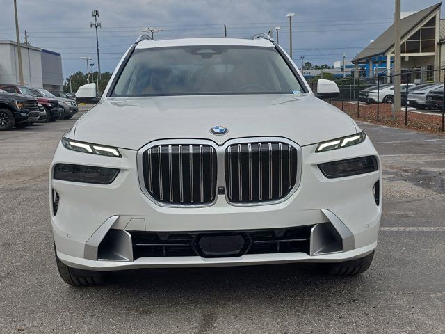 2025 BMW X7 xDrive40i