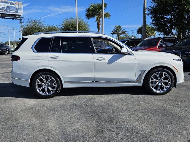 2025 BMW X7 xDrive40i