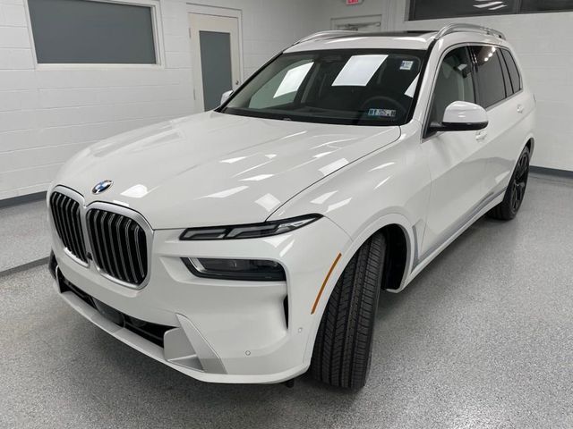 2025 BMW X7 xDrive40i