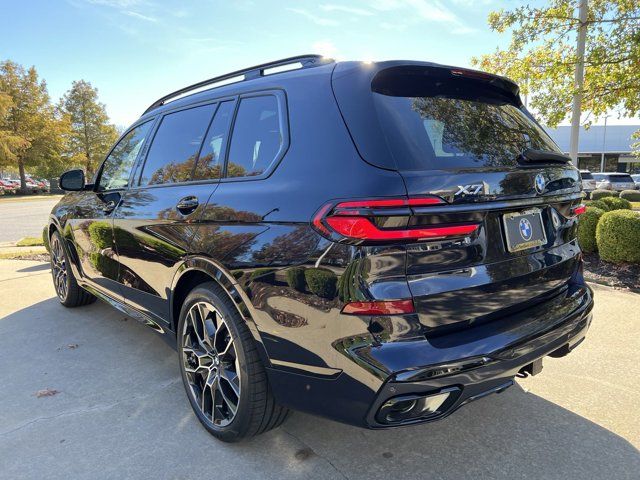 2025 BMW X7 xDrive40i