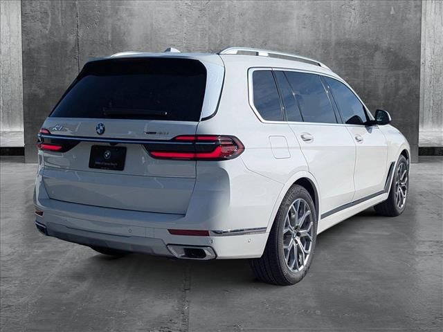 2025 BMW X7 xDrive40i