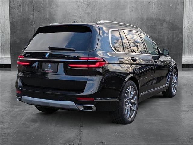 2025 BMW X7 xDrive40i