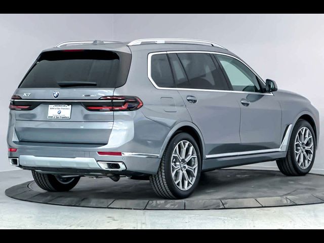 2025 BMW X7 xDrive40i