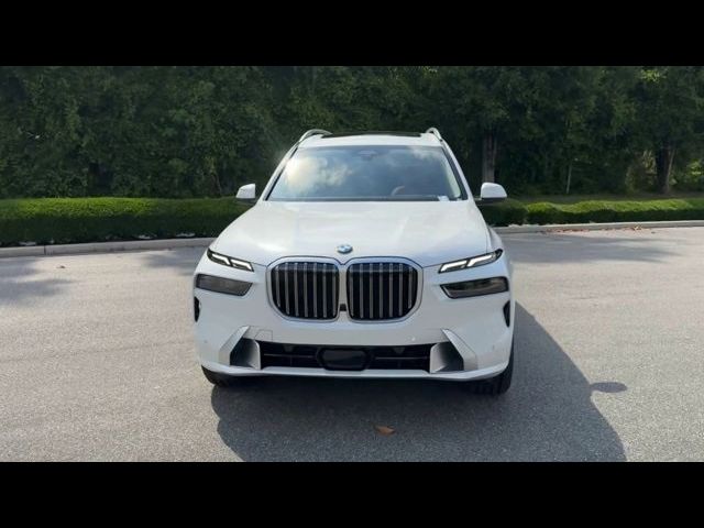 2025 BMW X7 xDrive40i