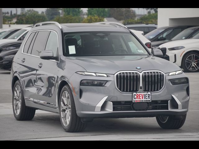 2025 BMW X7 xDrive40i