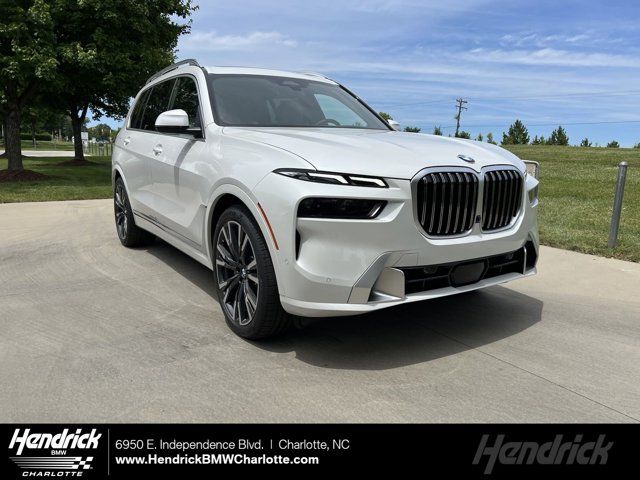 2025 BMW X7 xDrive40i