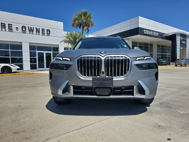 2025 BMW X7 xDrive40i